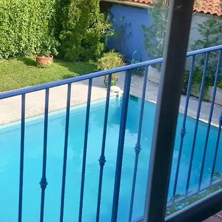 Clos Des Vignes بيت ضيافة 3*